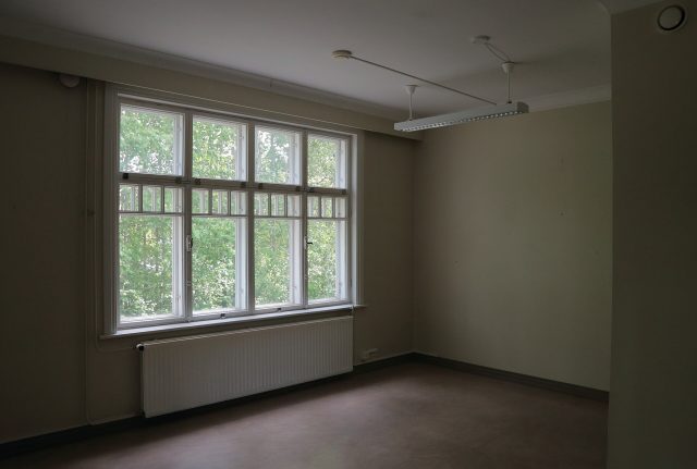 Test room 07: living large window