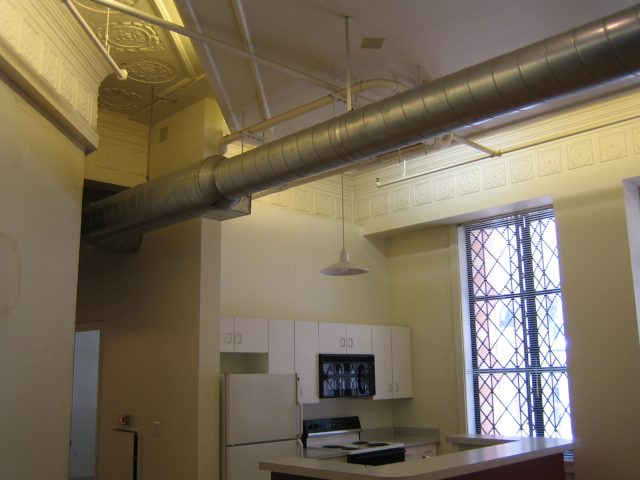 Test room 08: loft kitchen ducts